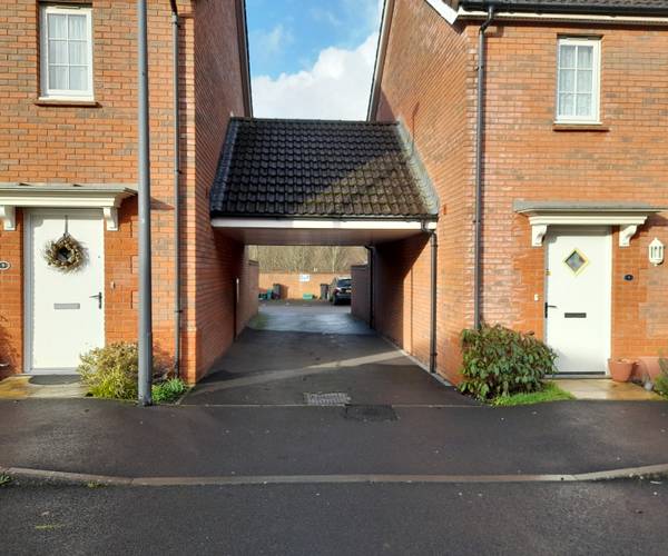 Parking on Platts Wood, BS16