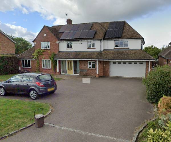 Parking on Picts Lane, HP27