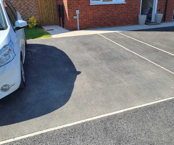 Parking on Brewing Close, DE14
