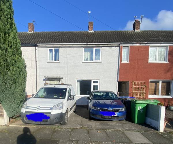 Parking on Stortford Drive, M23