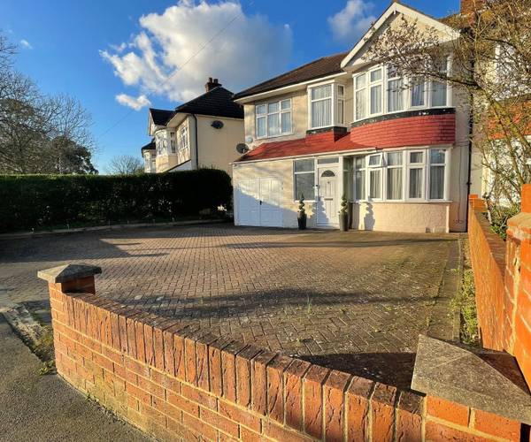 Parking on West End Road, HA4