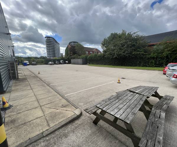 Parking on Ordsall Lane, M5
