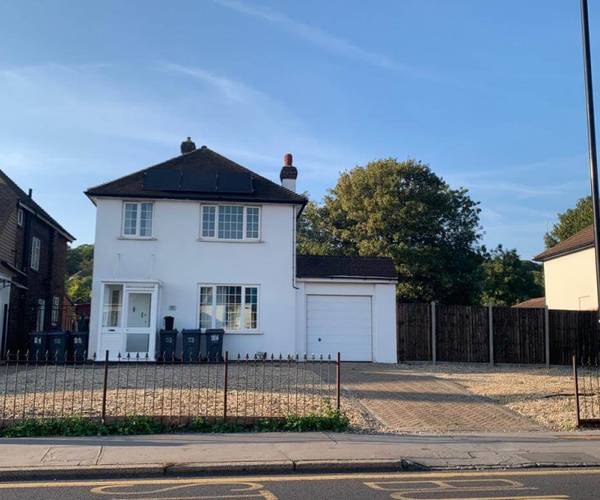 Parking on Whitehorse Lane, SE25