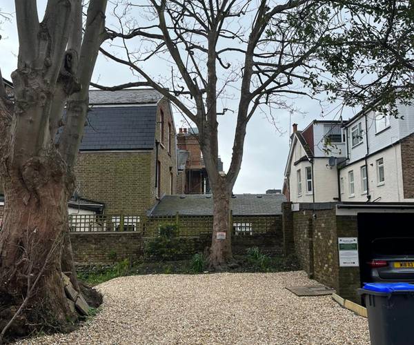 Warwick Place, BN11