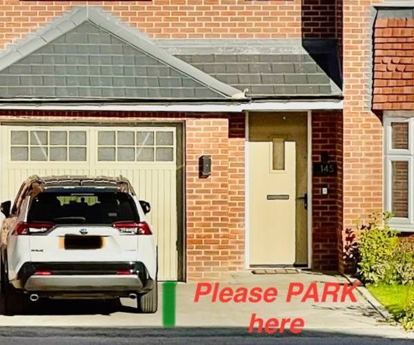 Parking on Armstrong Road, LU2