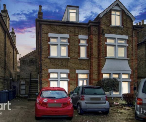 Parking on Croham Road, CR2
