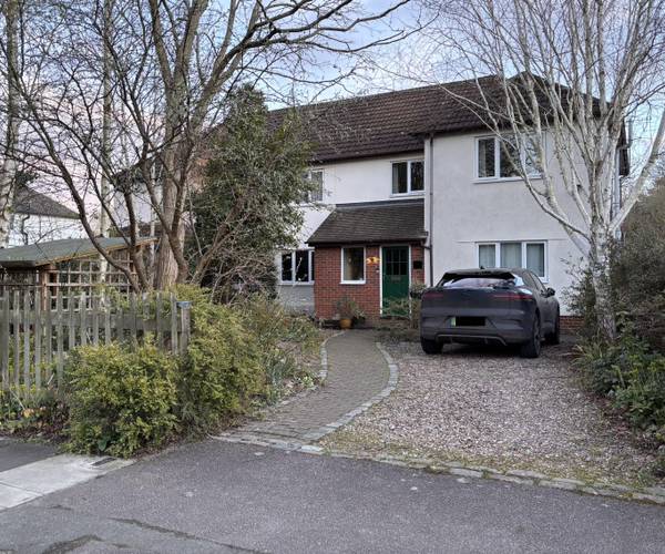 Hills Avenue, CB1