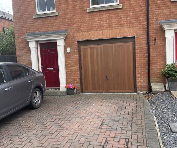 Parking on Hawes Street, IP2