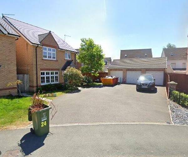 Parking on Immingham Drive, L19
