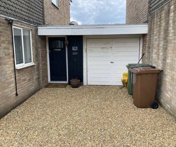 Parking on Damer Gardens, RG9
