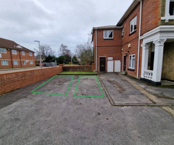 Parking on Portsmouth Road, SO19