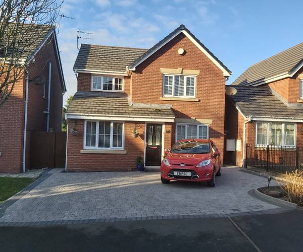 Parking on Breckside park, L6