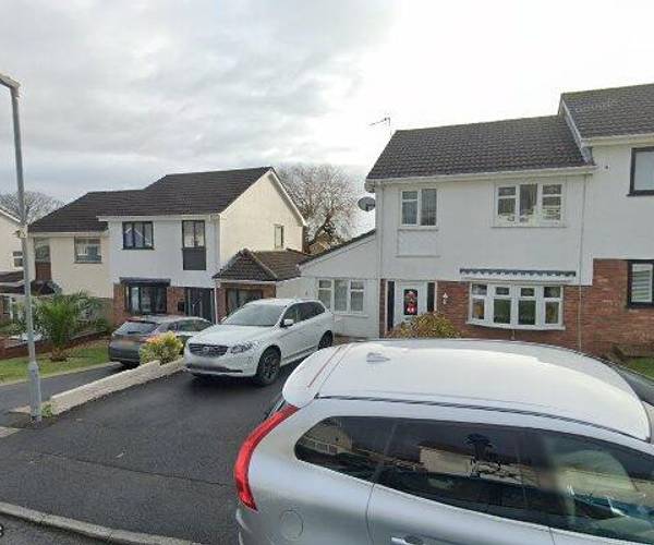 Parking on Nant Y Bryn, SA14