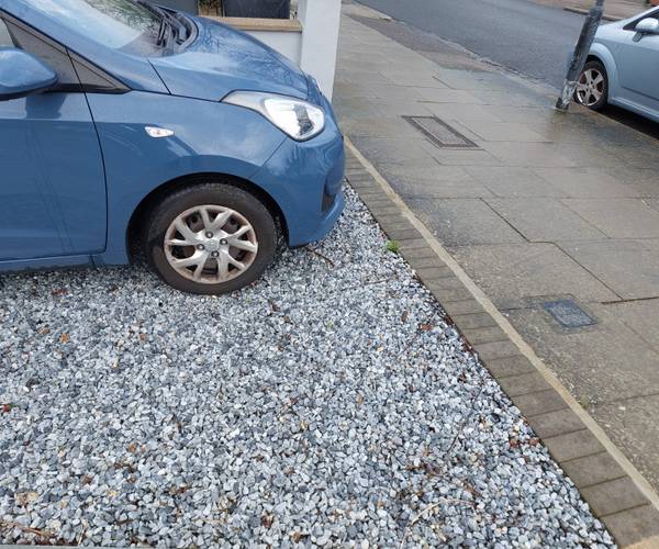 Parking on The Avenue Space 2, N10