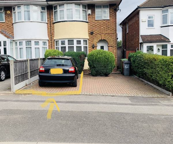 Parking on Marcot Road, B92