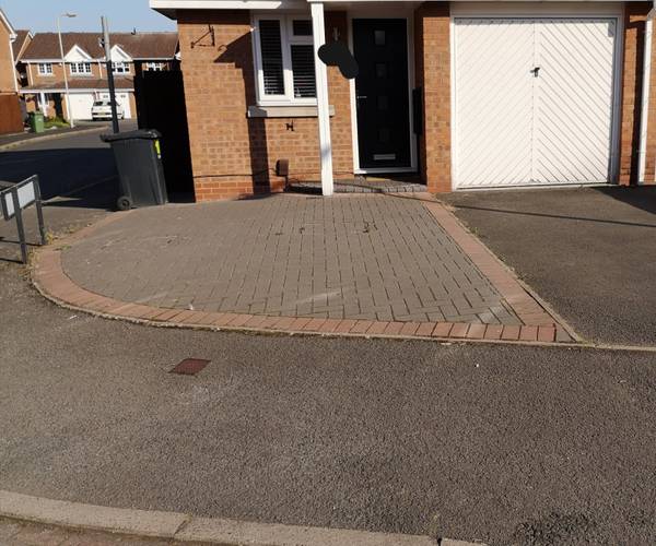 Parking on Cameo Drive, DY8