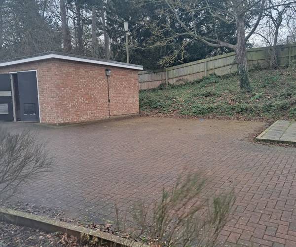 Parking on Tiltman Lane, MK3