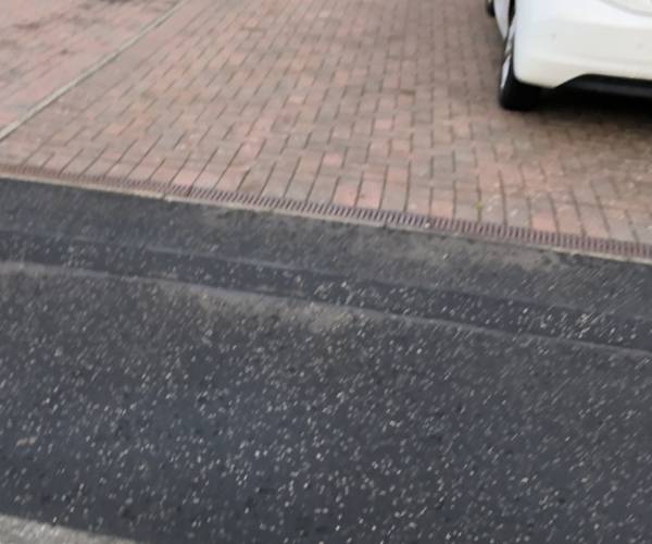 Parking on Springbank Crescent, G31
