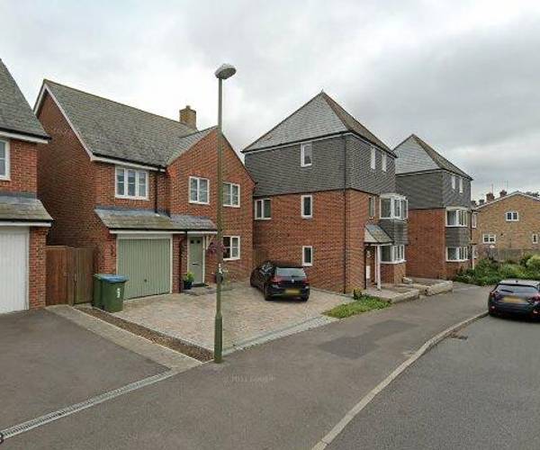 Parking on Steele Crescent, BN17
