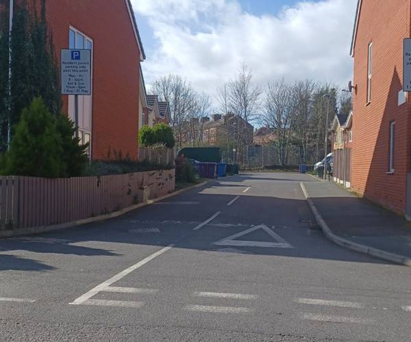 Parking on Tundra Close, L4