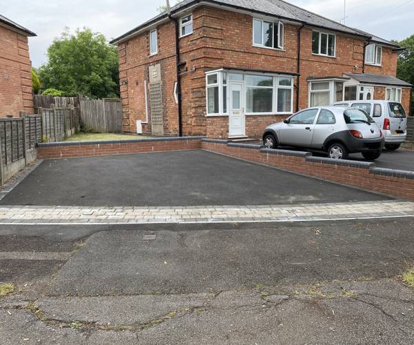 Parking on Poole Crescent, B17