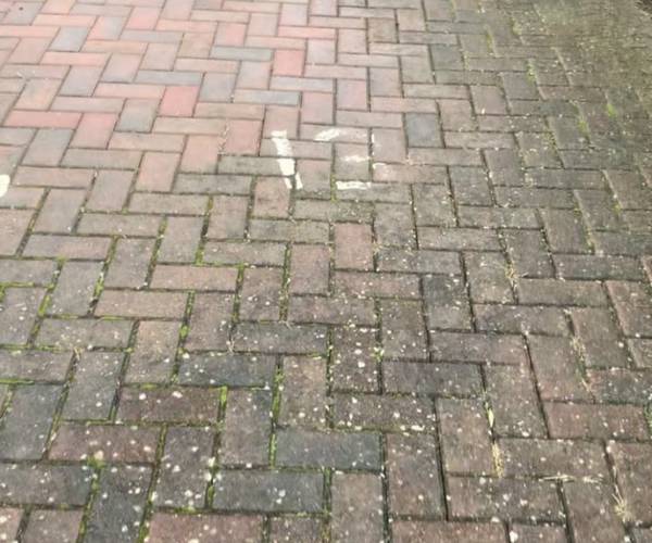 Parking on Bernwelle Avenue, RM3