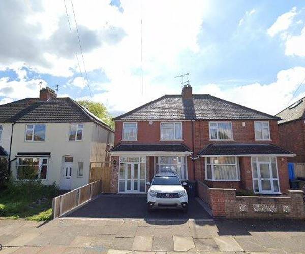 Parking on Heyworth Road, LE3