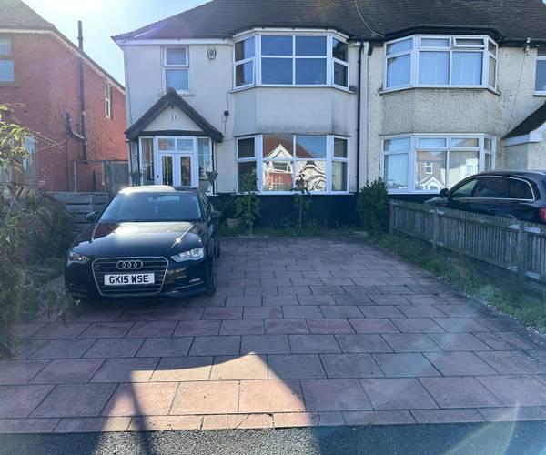 St. Anthonys Avenue, BN23
