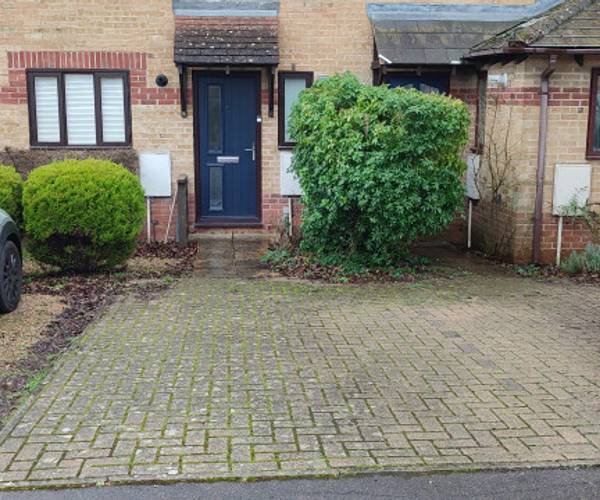 Parking on Ablett Close, OX4