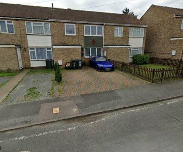 Leonard Avenue, DA10