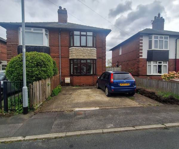Charles Avenue, LS9