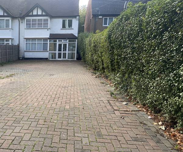 Parking on Brook Avenue, HA9