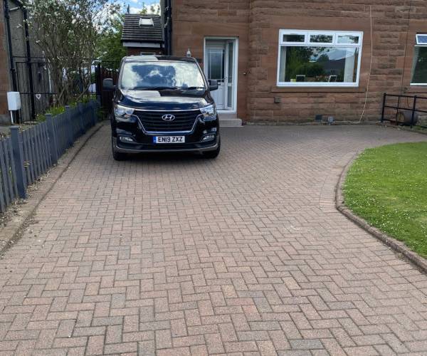 Parking on Carmunnock Road, G44
