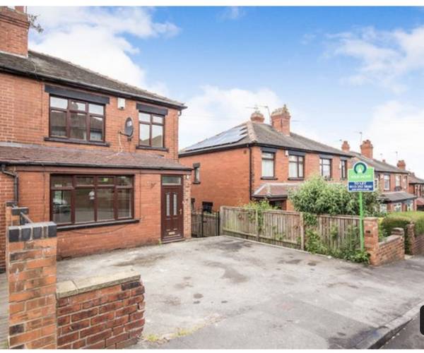 Parking on Sunnyview Avenue, LS11