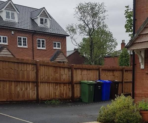 Springfield Gardens, M25