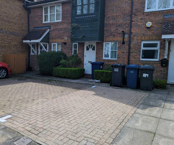 Parking on Fenstanton Avenue, N12