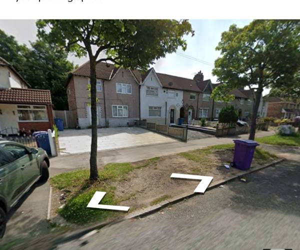 Parking on Townsend Avenue, L11