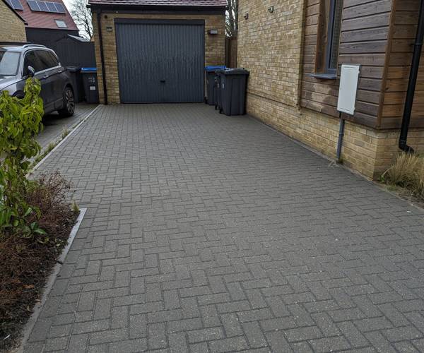 Parking on Chaplin Place, CR5
