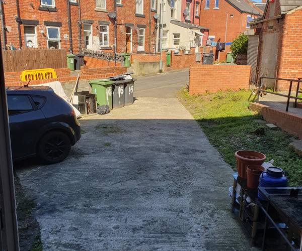 Parking on Shepherds Lane, LS8