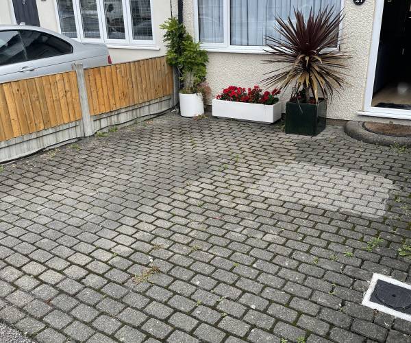 Parking on Laburnum Avenue, RM12