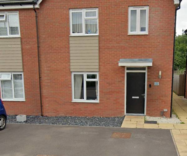 Parking on Landons Way, ST16