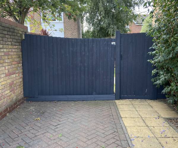 Pheasant Close, E16