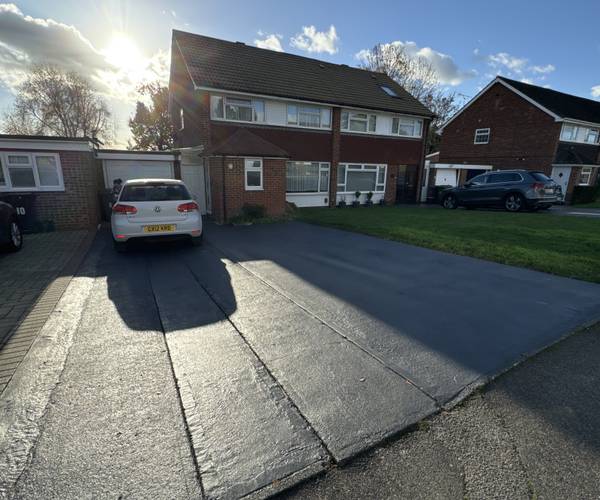 Parking on Snowdon Avenue, ME14