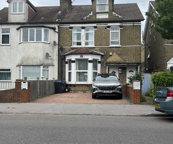 Parking on Bensham Manor Road, CR7