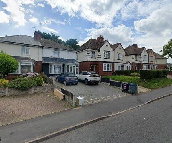 Parking on Bristnall Hall Road, B68