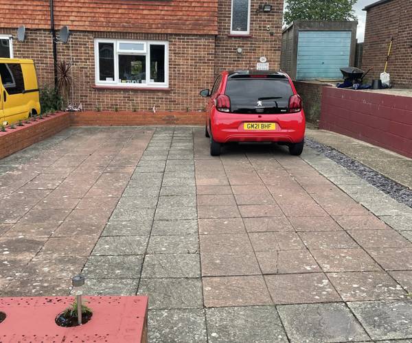 Parking on Tylers Close, RH9