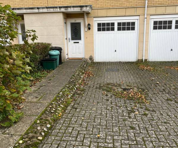 Parking on Sparkes Close, BR2