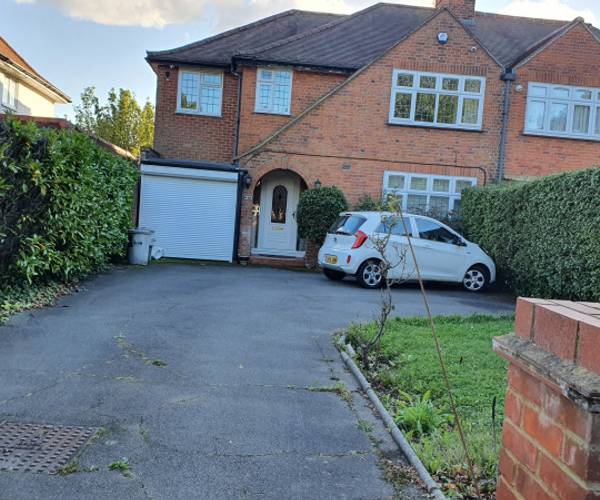 Parking on Swakeleys Drive, UB10