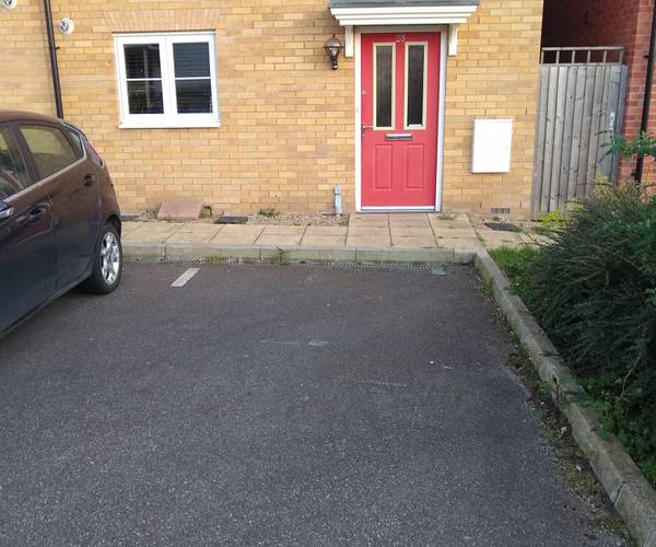 Parking on Mellowes Road, RM11
