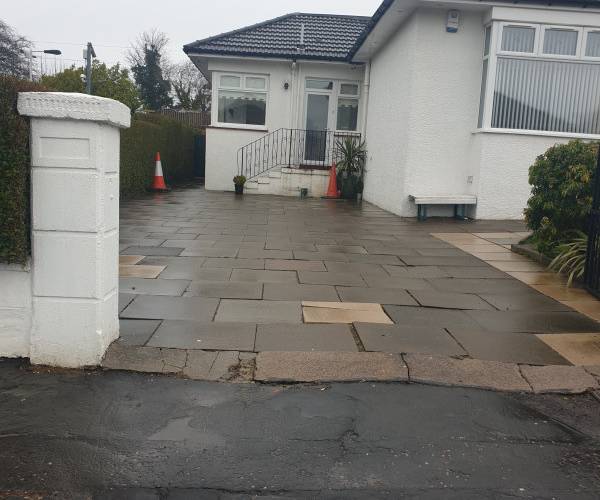 Parking on Menock Road, G44